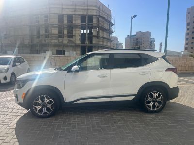 Kia Seltos 2nd hand, 2022, private hand