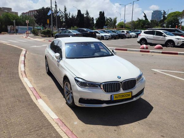 ב.מ.וו סדרה 7 יד 2 רכב, 2019, פרטי