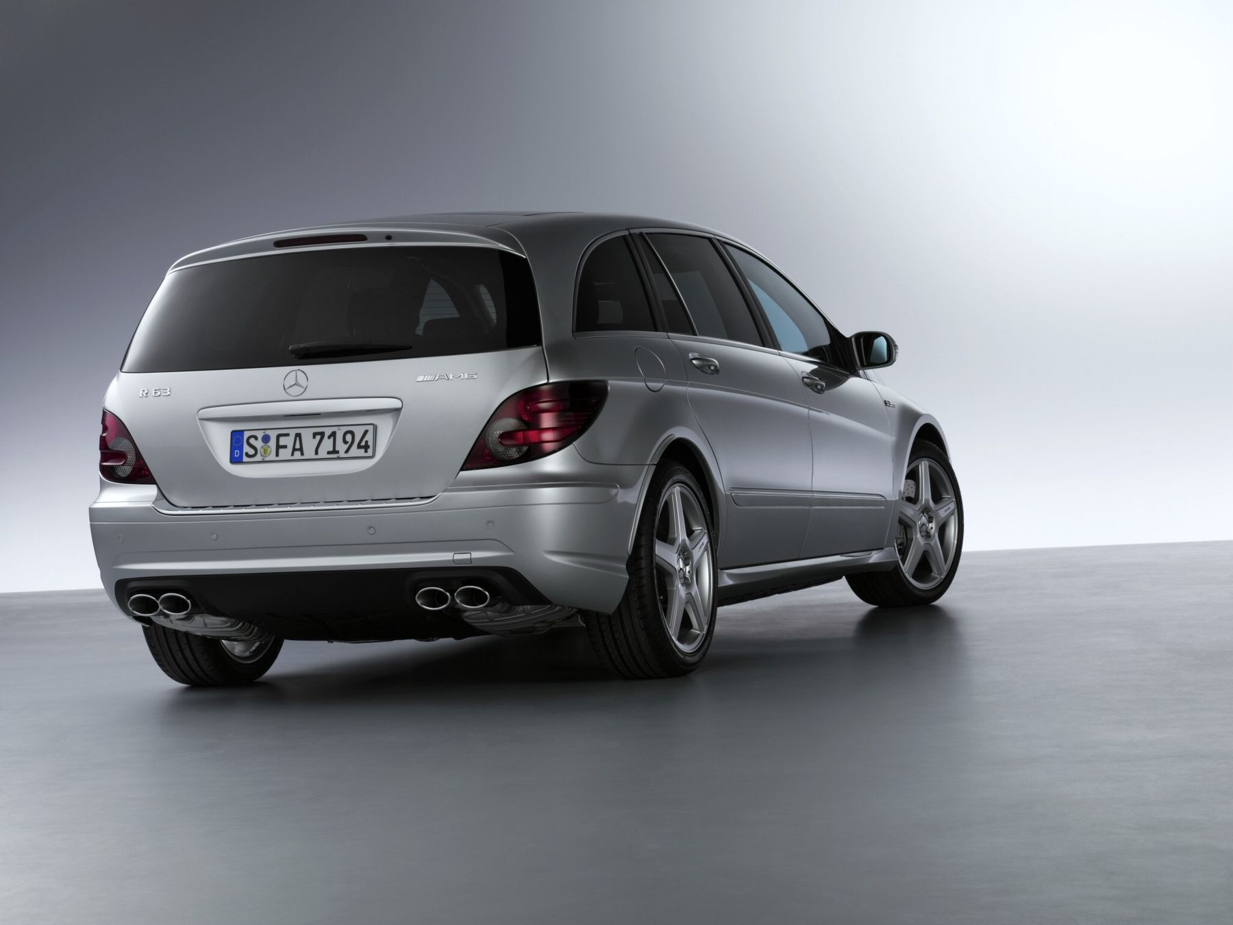 MB r63 AMG