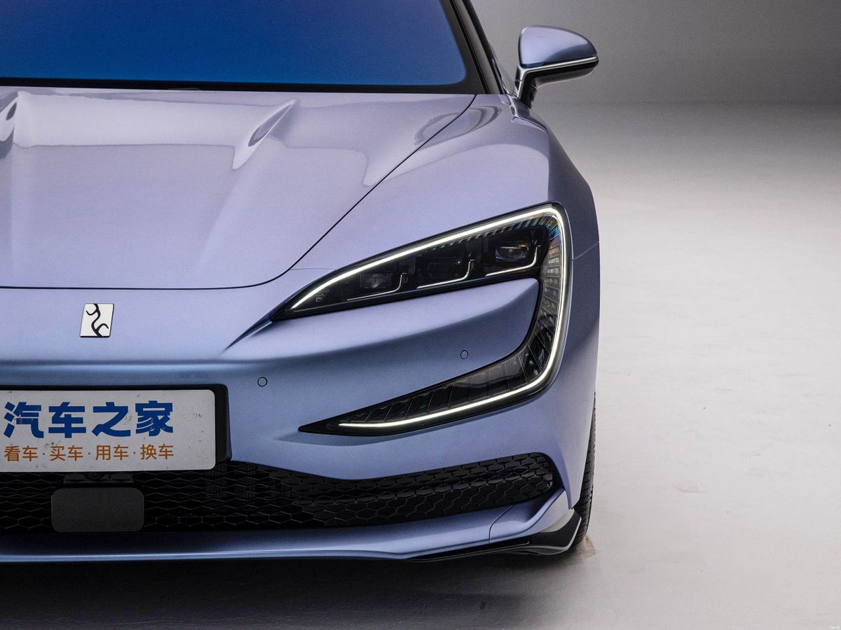 Yangwang U7 2025. Передние фары. Седан, 1 поколение