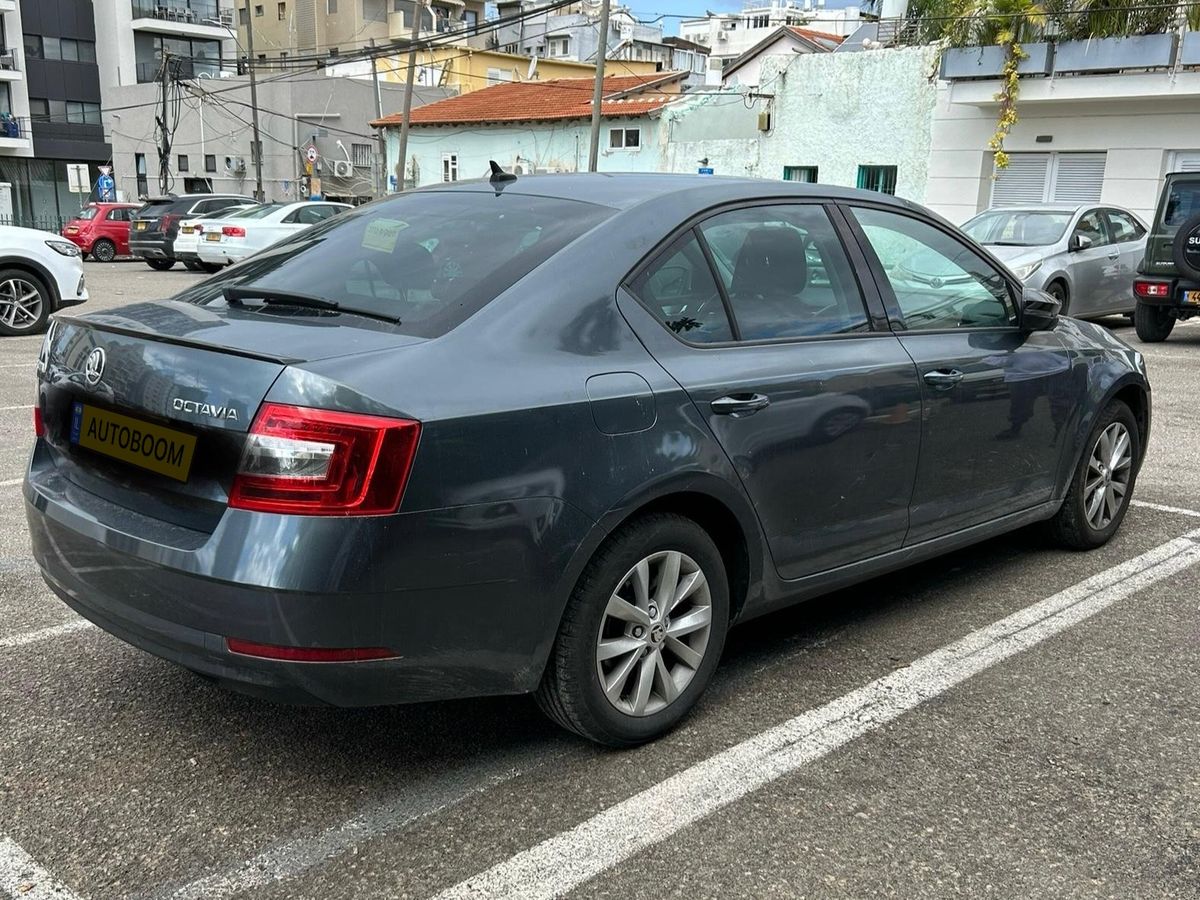 Škoda Octavia 2ème main, 2020, main privée