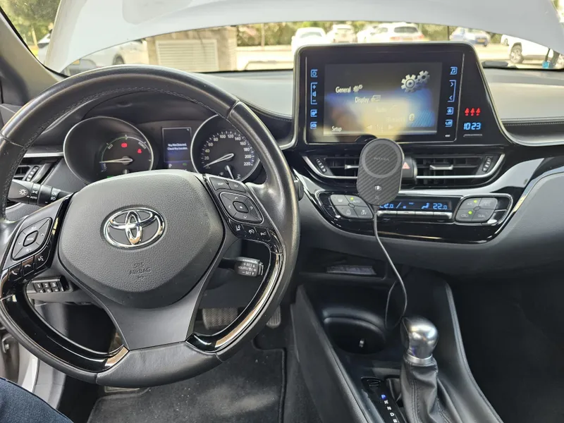 Toyota C-HR с пробегом, 2019, частная рука