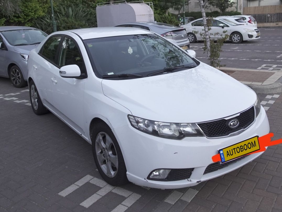 Kia Forte с пробегом, 2010, частная рука