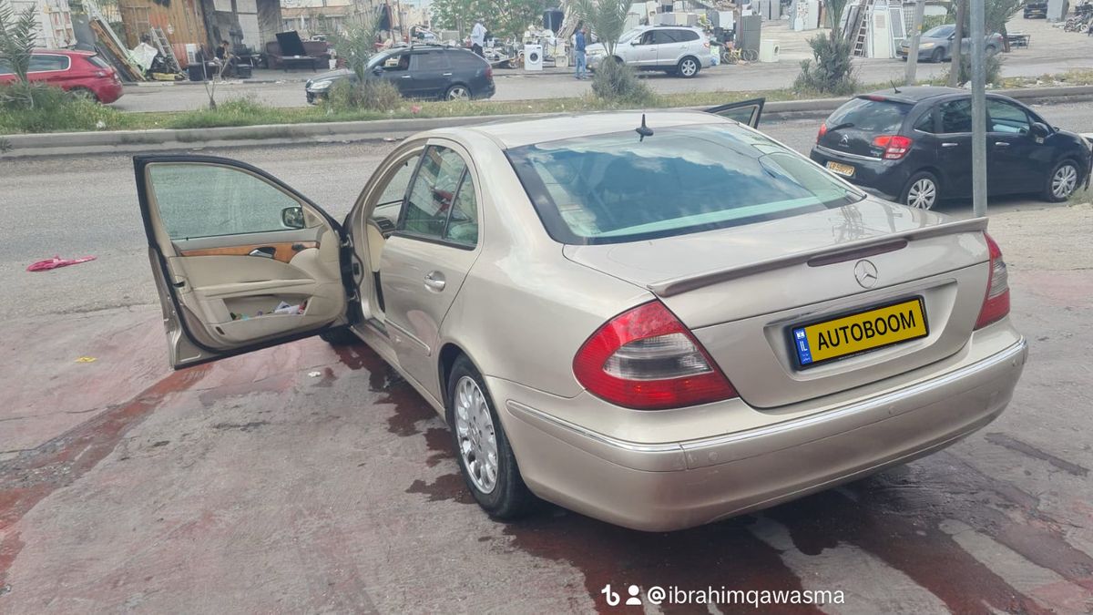 מרצדס E-Class יד 2 רכב, 2005, פרטי