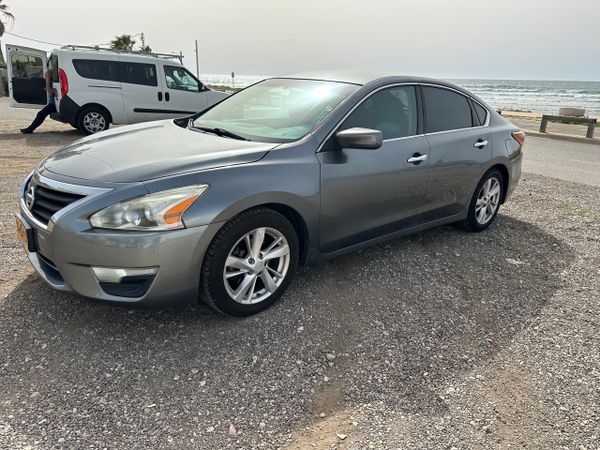 Nissan Altima с пробегом, 2015, частная рука