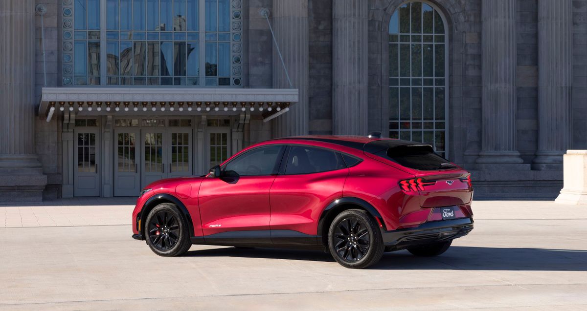 Ford Mustang Mach-E. Кузов, экстерьер.