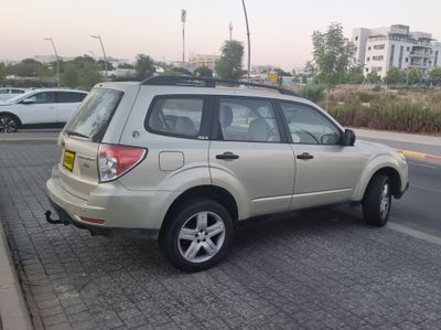 Subaru Forester 2ème main, 2010, main privée
