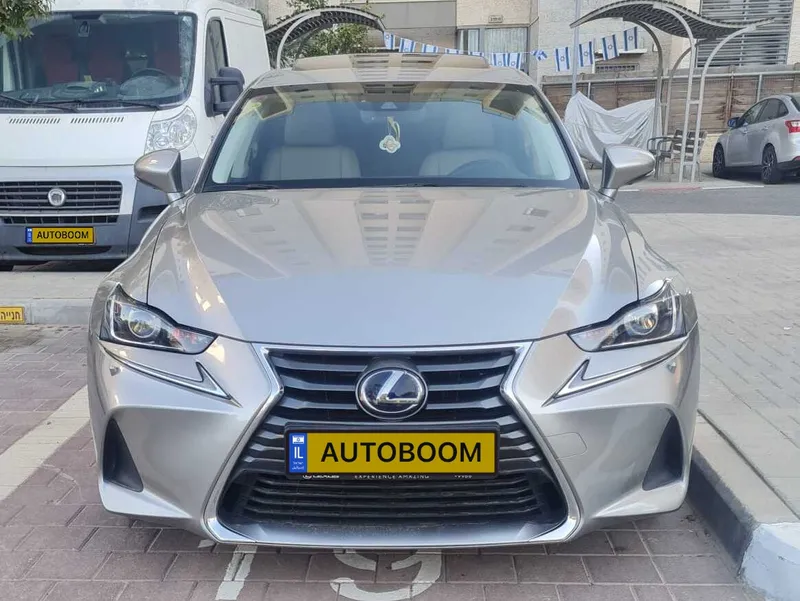 Lexus IS с пробегом, 2019, частная рука