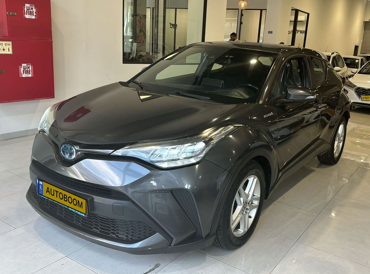 טויוטה C-HR יד 2 רכב, 2021