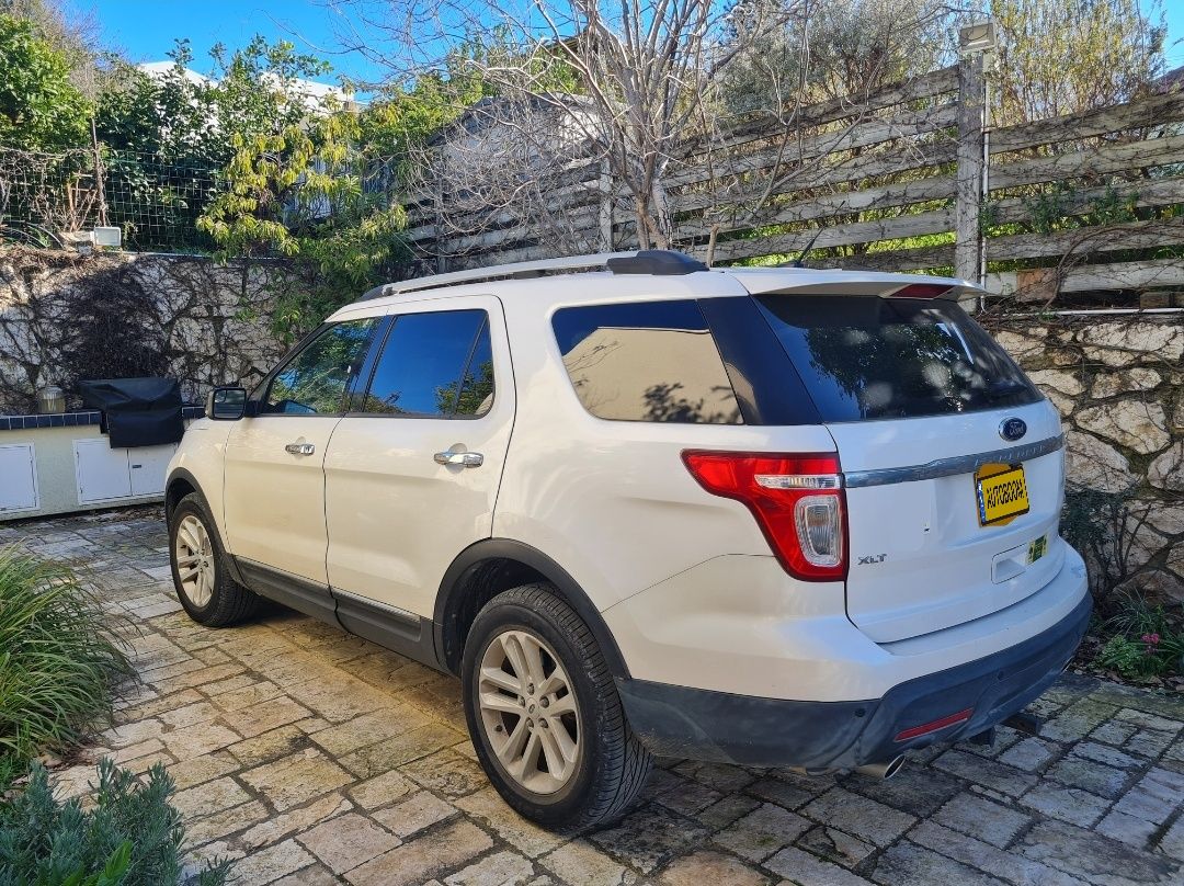 Ford Explorer 2nd hand, 2012, private hand