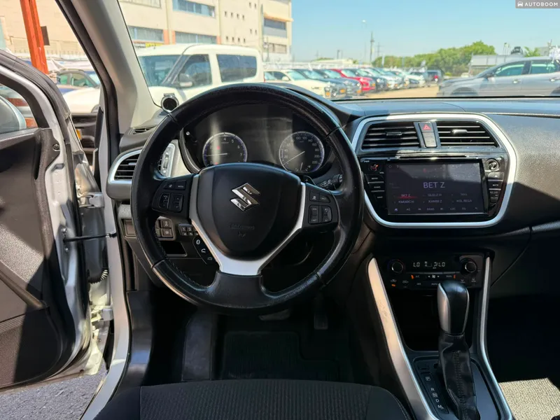 Suzuki Crossover SX4 2nd hand, 2021, private