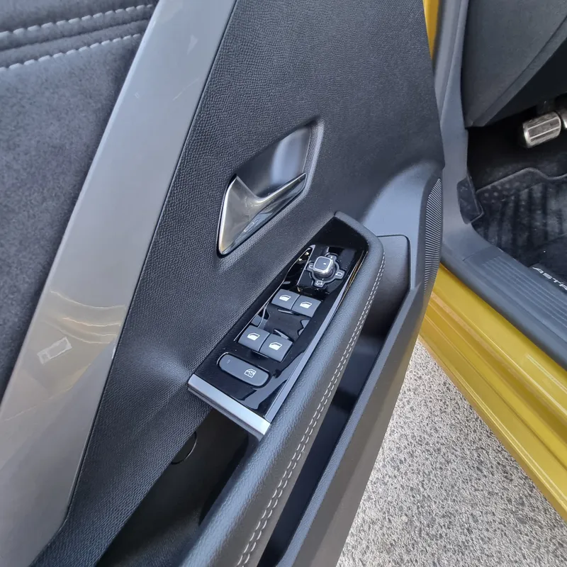 Opel Astra с пробегом, 2024, частная рука