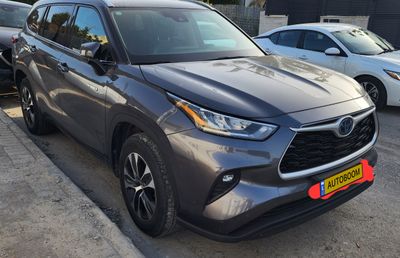 Toyota Highlander 2nd hand, 2021