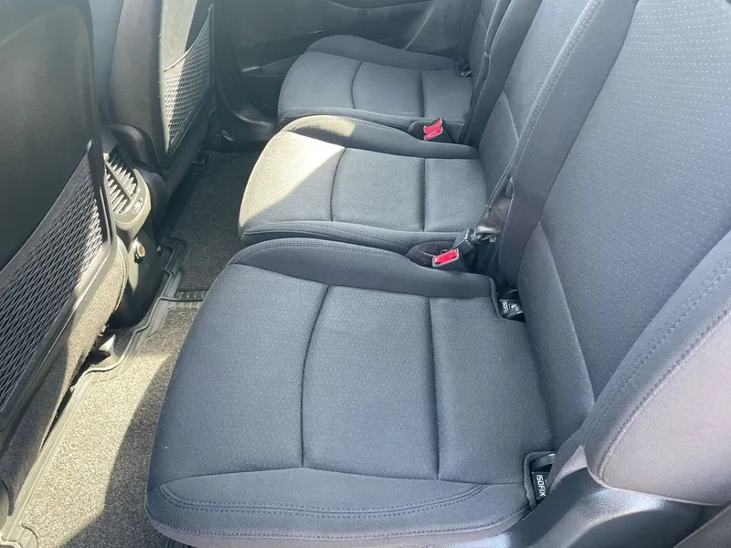 Kia Carens 2nd hand, 2016, private hand