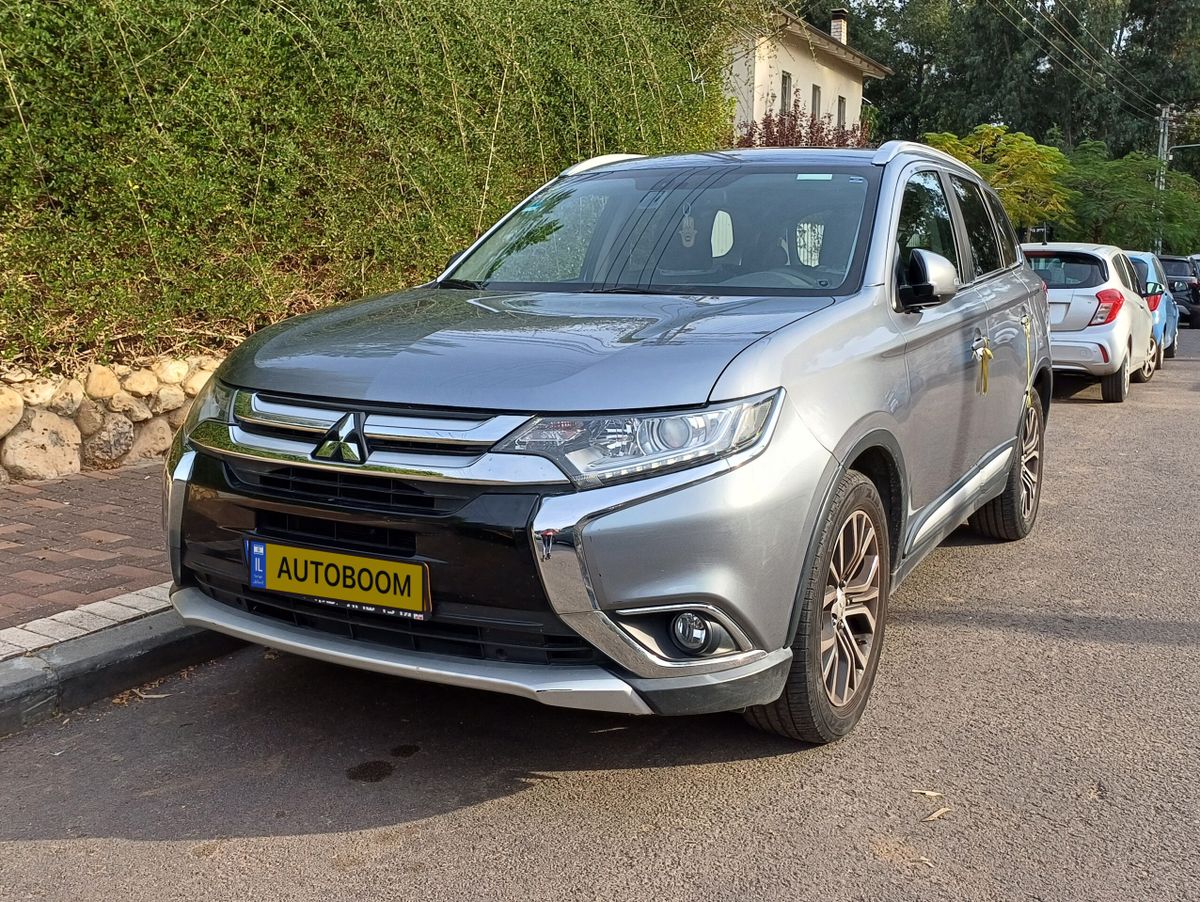 Mitsubishi Outlander 2nd hand, 2017, private hand