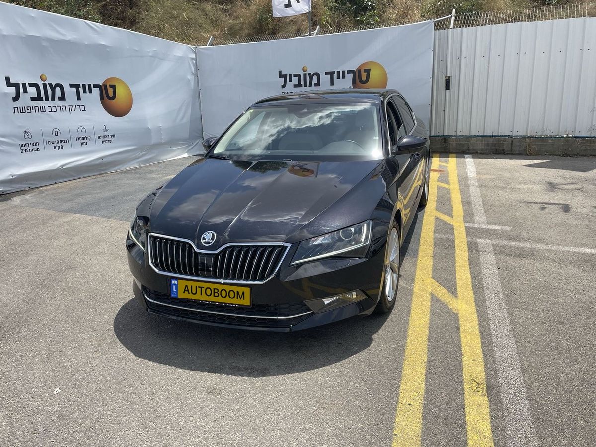 סקודה סופרב יד 2 רכב, 2019, פרטי