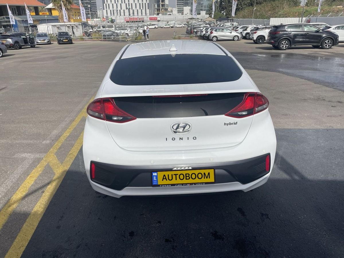Hyundai IONIQ 2nd hand, 2022