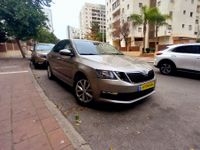סקודה אוקטביה יד 2 רכב, 2019, פרטי