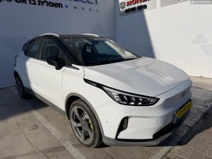 Geely Geometry C, 2022, photo