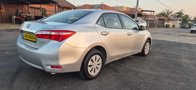 Toyota Corolla 2ème main, 2014