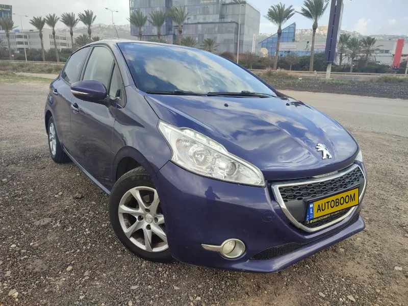 Peugeot 208 2nd hand, 2014, private hand