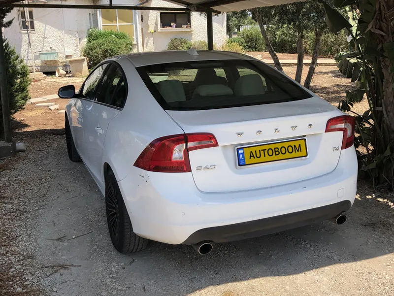 וולוו S60 יד 2 רכב, 2013, פרטי