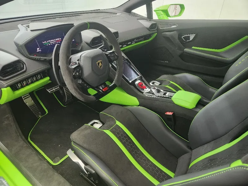 Lamborghini Huracan new car, 2025