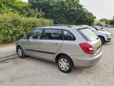 Škoda Fabia 2ème main, 2010, main privée