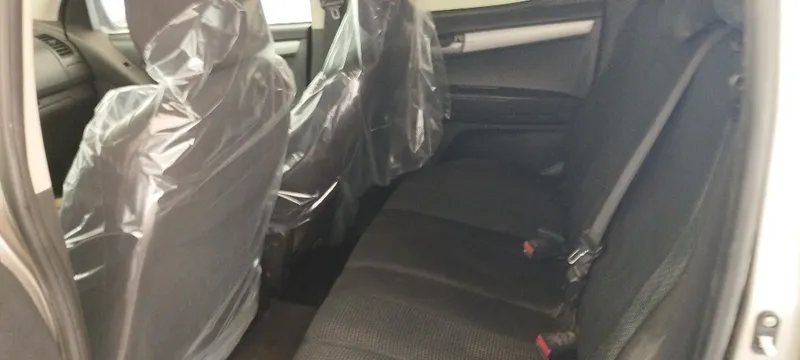 Isuzu D-Max 2nd hand, 2013