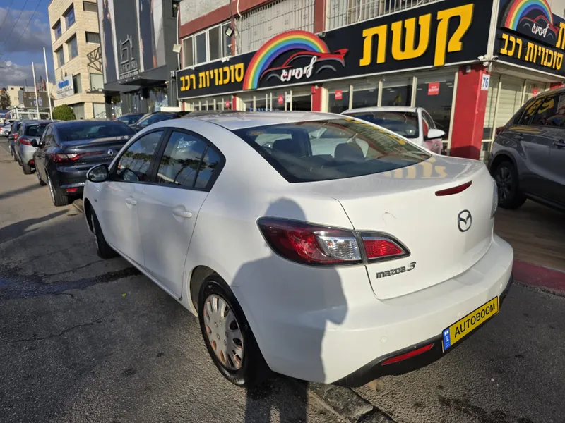 מאזדה 3 יד 2 רכב, 2012