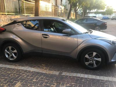 Toyota C-HR 2ème main, 2017, main privée