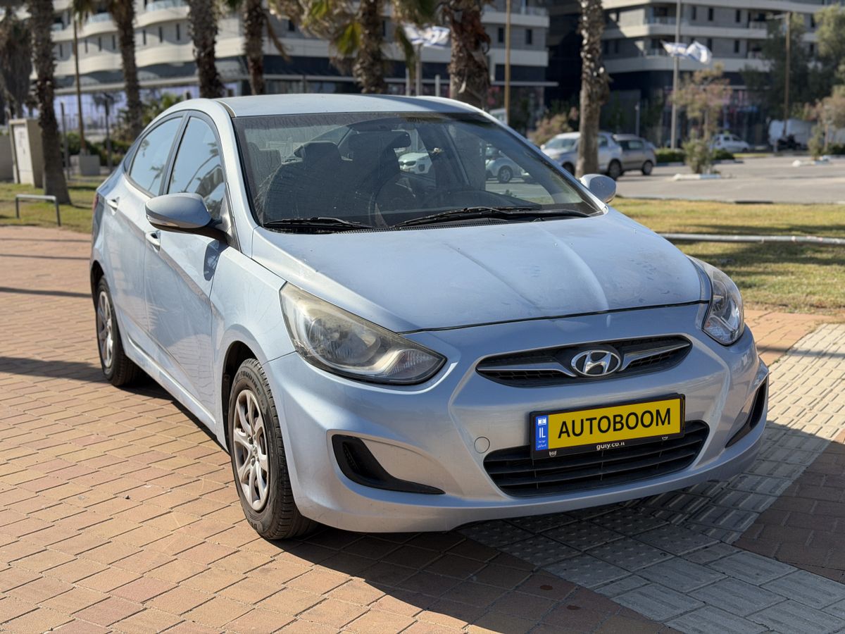 Hyundai i25 2ème main, 2012, privée