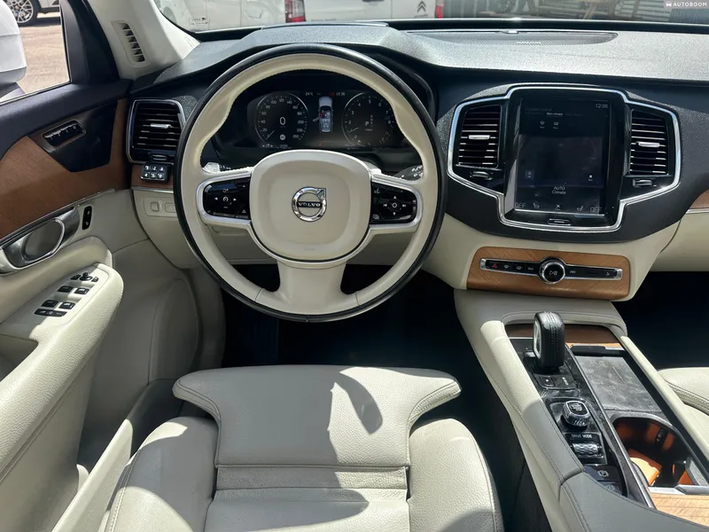 Volvo XC90 2nd hand, 2021, private
