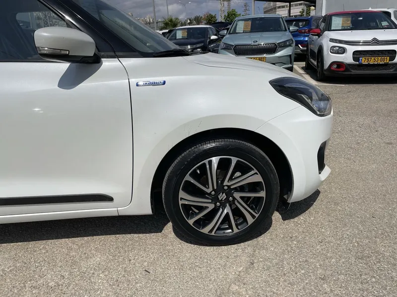 Suzuki Swift 2nd hand, 2021, private hand