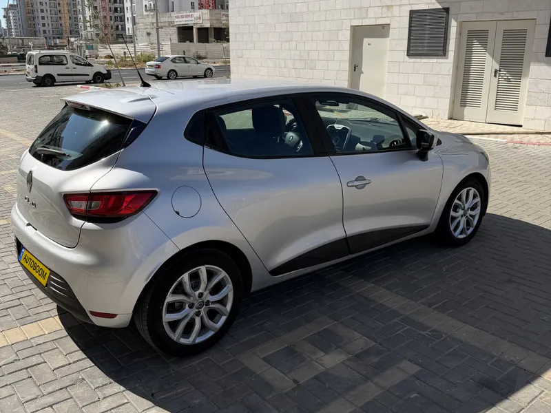 Renault Clio 2nd hand, 2018, private