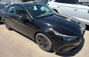 Hyundai Elantra, 2023, photo