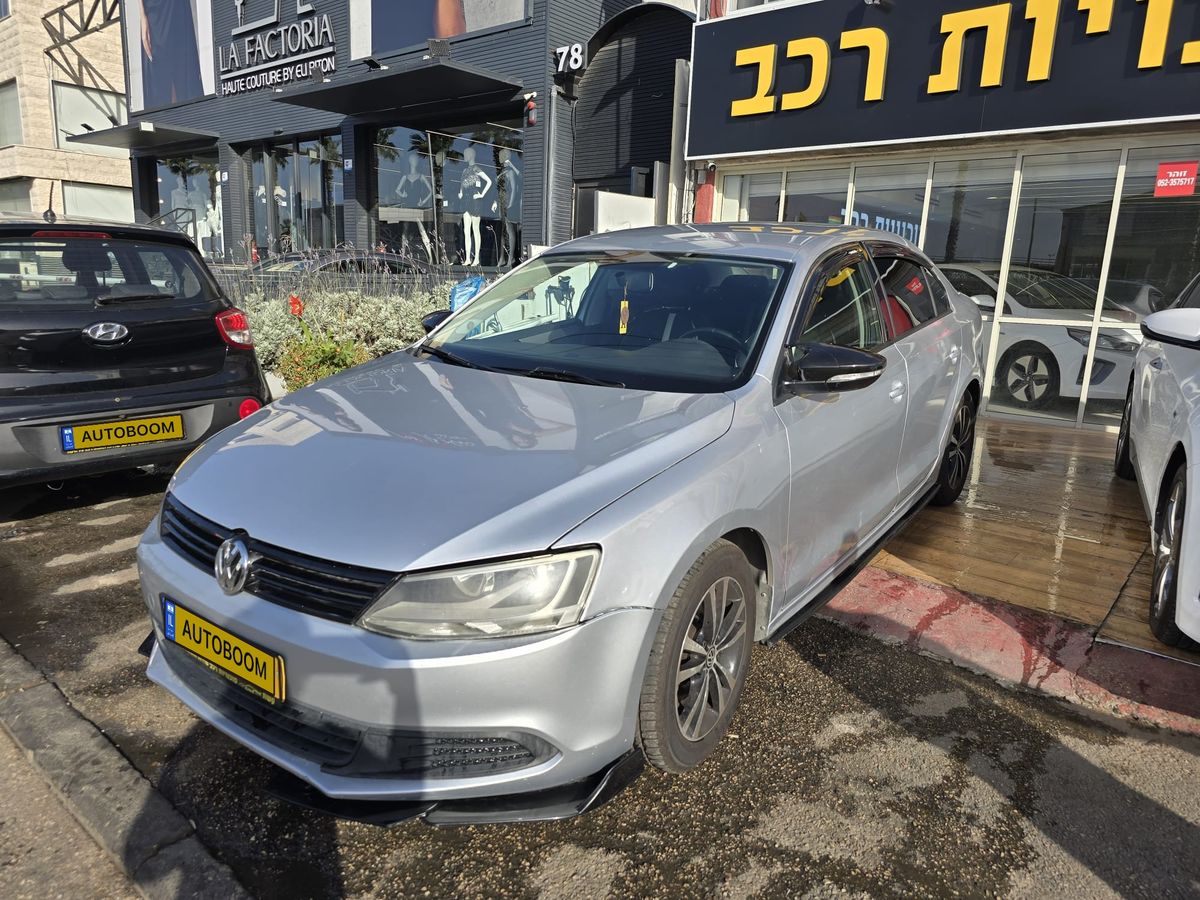 Volkswagen Jetta с пробегом, 2013