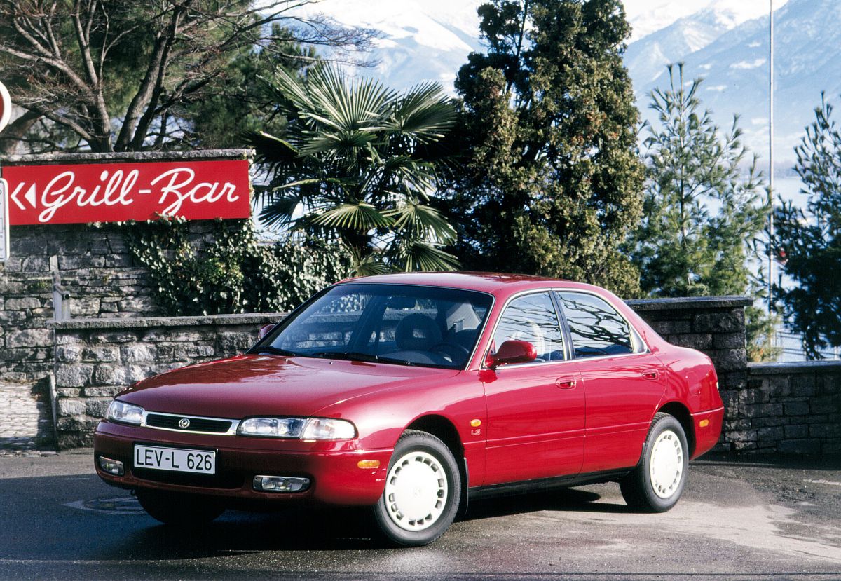 Mazda 626 1991. Carrosserie, extérieur. Berline, 4 génération