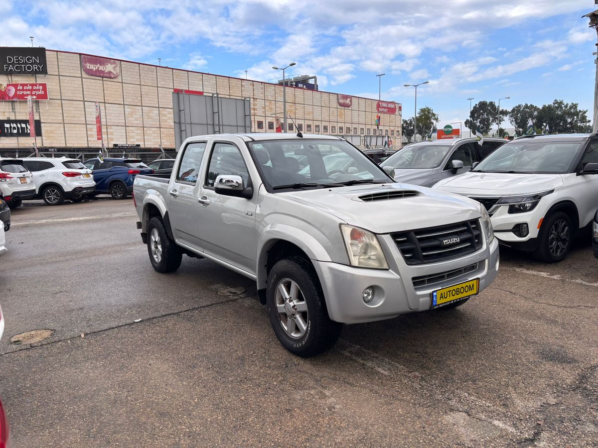 Isuzu D-Max 2nd hand, 2011