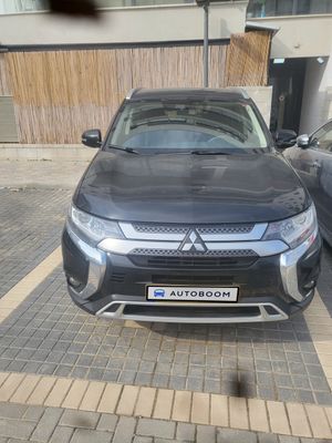 Mitsubishi Outlander 2nd hand, 2020, private hand