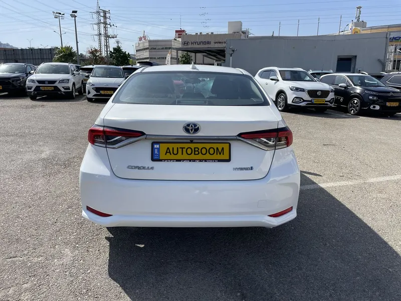 Toyota Corolla 2nd hand, 2021