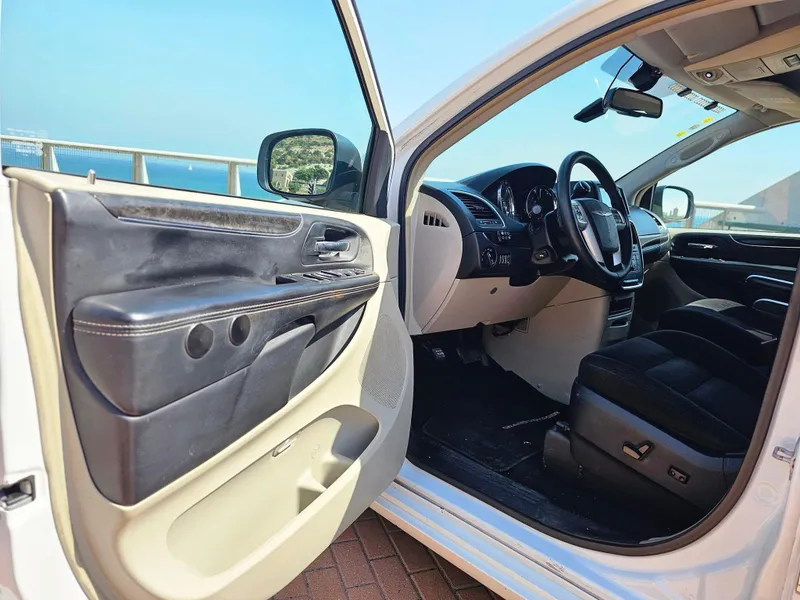 Chrysler Grand Voyager с пробегом, 2014, частная рука