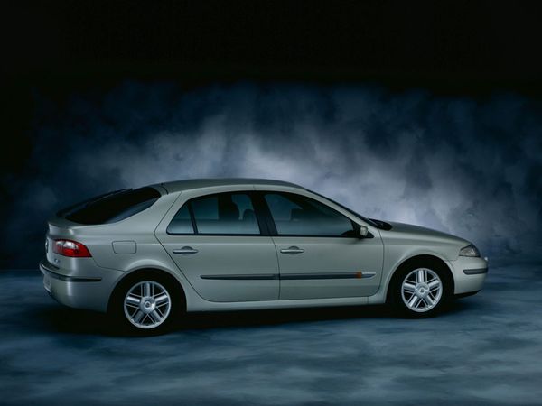 Renault Laguna 2001. Carrosserie, extérieur. Liftback, 2 génération