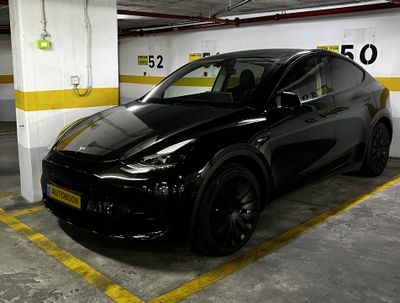 Tesla Model Y 2nd hand, 2023, private hand
