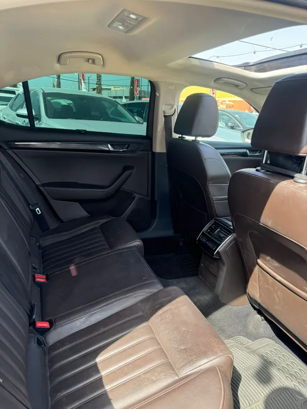 Skoda Superb с пробегом, 2018, частная рука