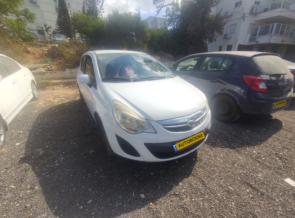 Opel Corsa 2nd hand, 2011, private hand