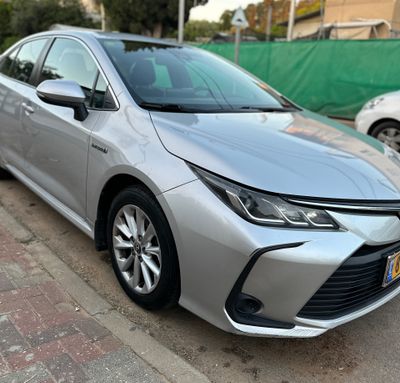 Toyota Corolla с пробегом, 2019