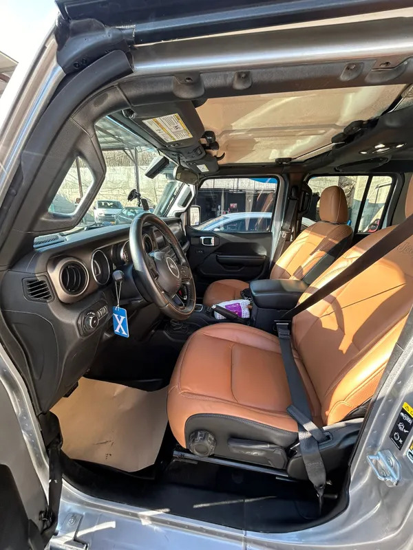 Jeep Wrangler 2nd hand, 2021, private hand