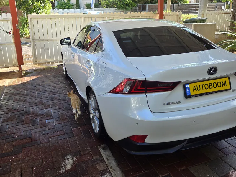 Lexus IS с пробегом, 2015, частная