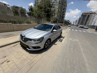 רנו מגאן יד 2 רכב, 2020, פרטי